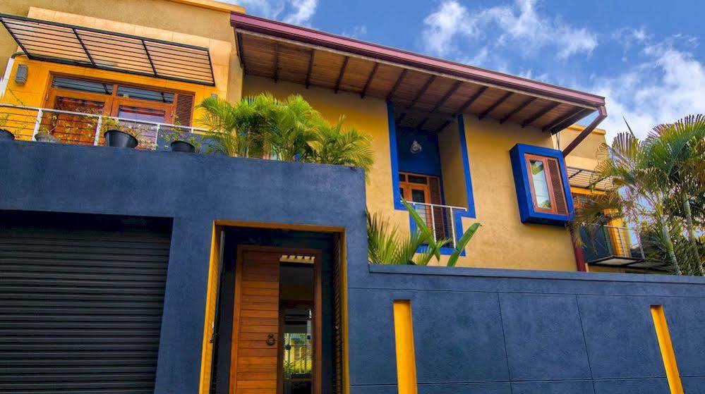 Oyo 437 Amali Residence Nugegoda Kültér fotó