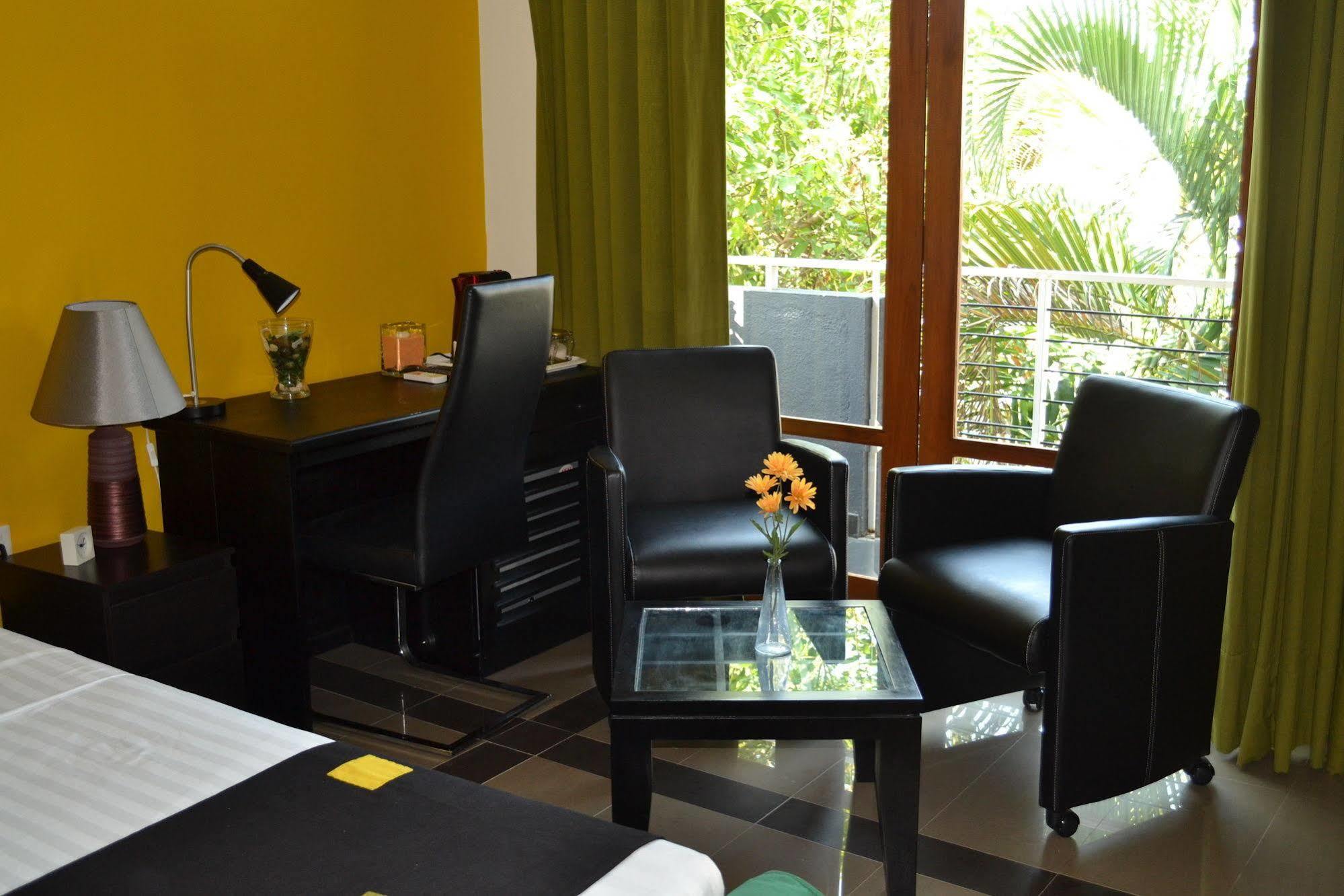 Oyo 437 Amali Residence Nugegoda Kültér fotó