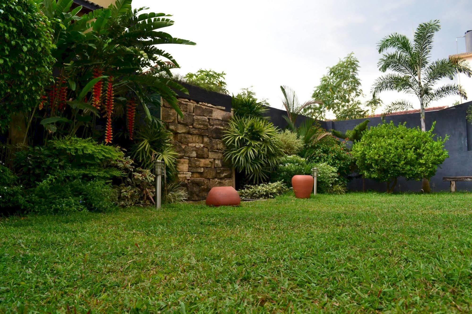 Oyo 437 Amali Residence Nugegoda Kültér fotó